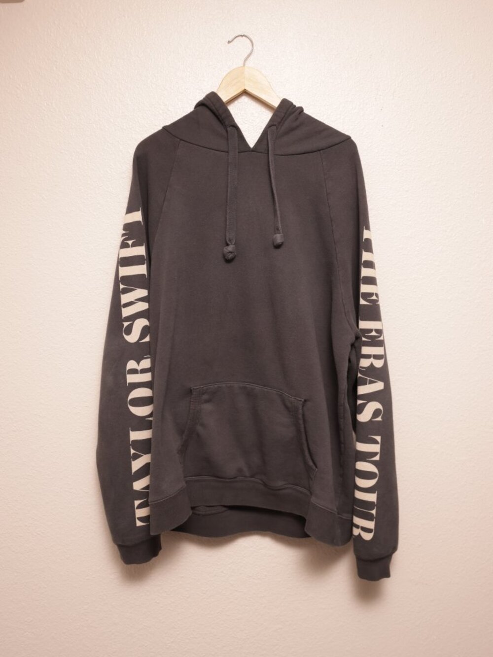 Taylor Swift Eras Tour Official Merch Hoodie (XXL)